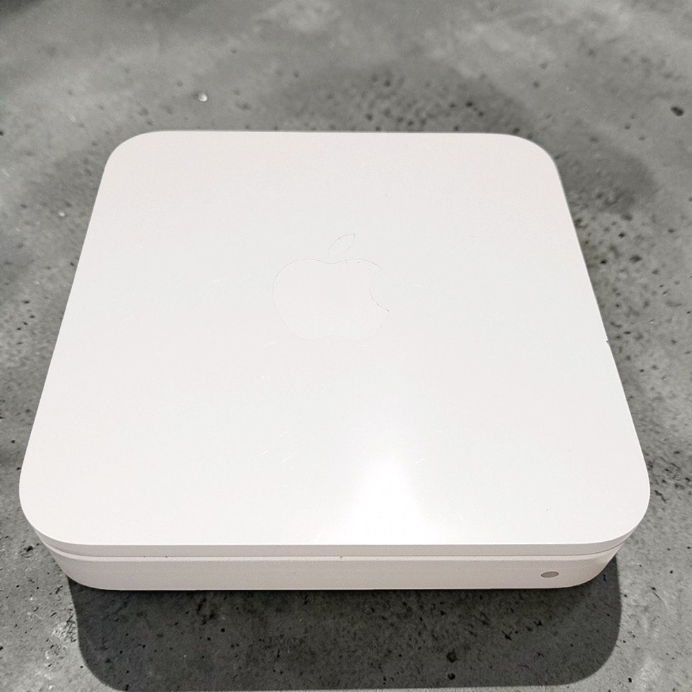 Apple AirPort Extreme A1354 802.11n Dual Band Wi-Fi Base Station No Charger